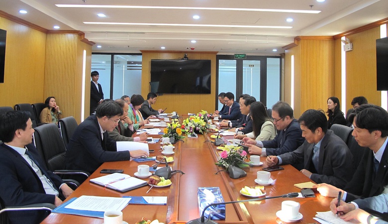 Vietnam, South Korea bolster cooperation in urban rail development and ODA funding- Ảnh 1.