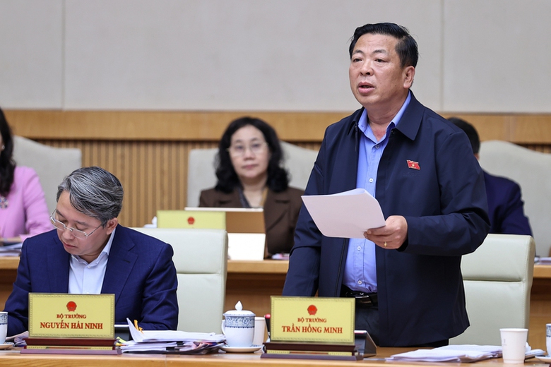 Cuối năm 2025, th&ocirc;ng xe 3.188km cao tốc, ho&agrave;n th&agrave;nh hơn 1.700km đường ven biển- Ảnh 1.