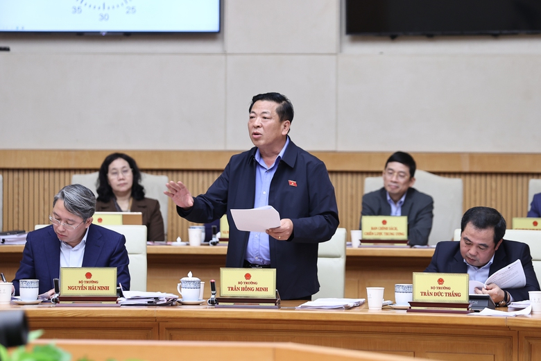 Thủ tướng: Phải bảo đảm "mọi người đều c&oacute; nh&agrave;, mọi gia đ&igrave;nh đều c&oacute; Tết"- Ảnh 3.