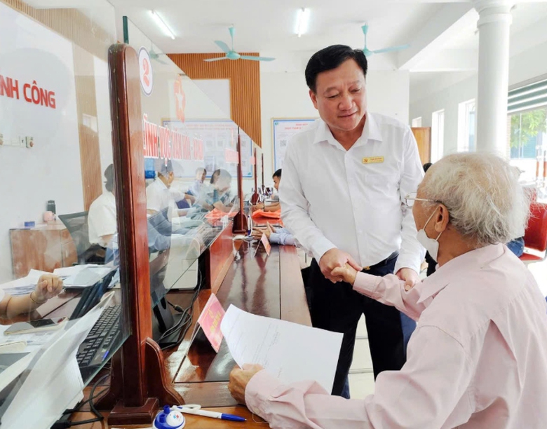 H&agrave; Tĩnh: Đột ph&aacute; trong cải c&aacute;ch h&agrave;nh ch&iacute;nh gi&uacute;p n&acirc;ng cao kỹ năng số của người d&acirc;n- Ảnh 4.