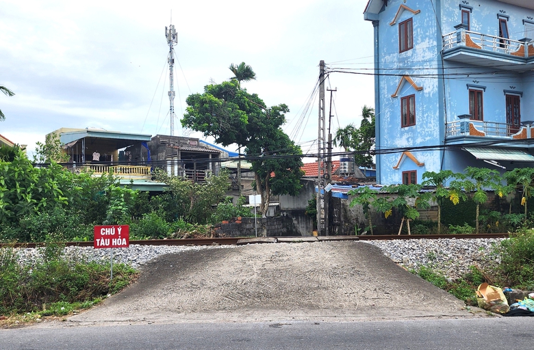 Ninh Bình: Tăng cường quản lý, xóa bỏ lối đi tự mở theo Nghị định 65- Ảnh 3. Ninh Bình: Tăng cường quản lý, xóa bỏ lối đi tự mở theo Nghị định 65- Ảnh 3.