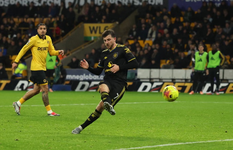 Đ&aacute;nh bại Wolves, MU vươn l&ecirc;n vị tr&iacute; thứ 6 Ngoại hạng Anh- Ảnh 1.