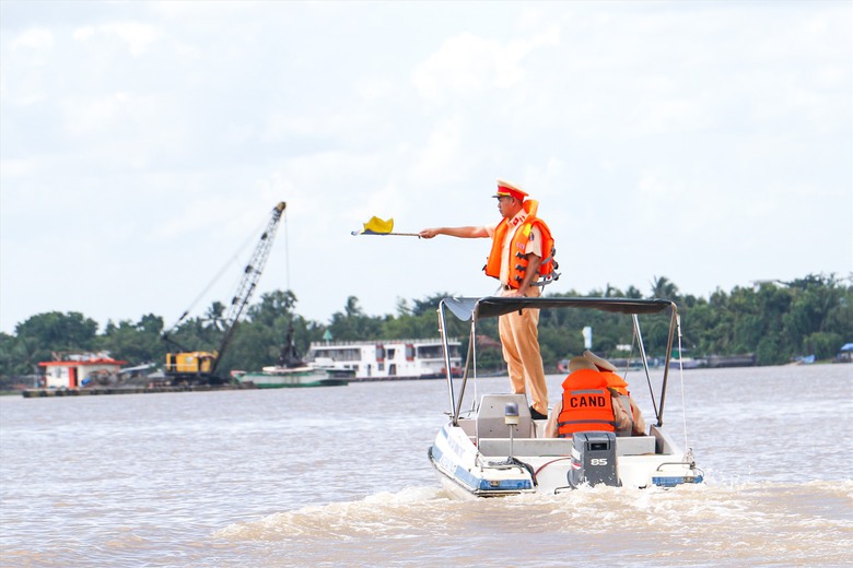 Cần Thơ huy động lực lượng đảm bảo an to&agrave;n lễ hội lễ hội Văn h&oacute;a S&ocirc;ng nước 2025- Ảnh 2.