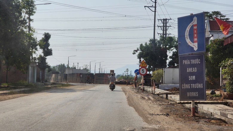 Bắc Ninh: Đảm bảo an toàn giao thông trên đường đang sửa chữa theo Thông tư 41- Ảnh 4. Bắc Ninh: Đảm bảo an toàn giao thông trên đường đang sửa chữa theo Thông tư 41- Ảnh 4.