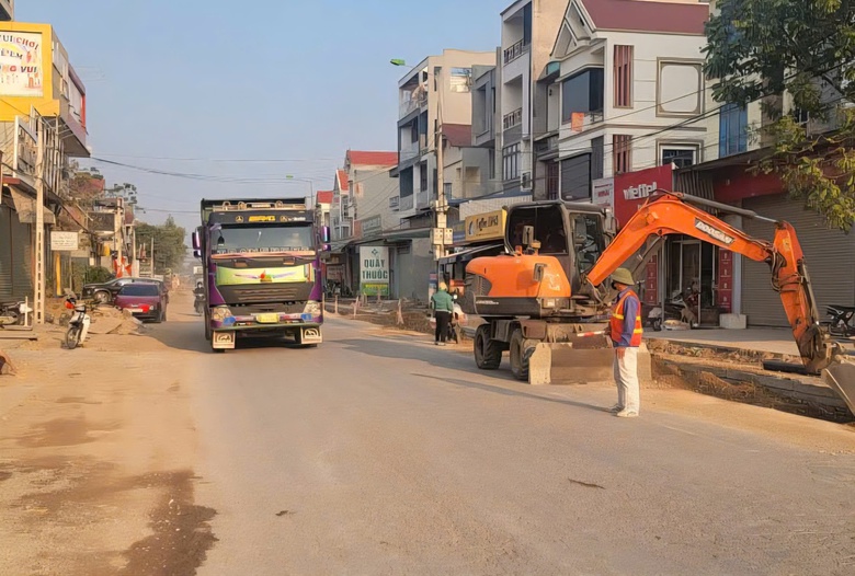 Bắc Ninh: Đảm bảo an toàn giao thông trên đường đang sửa chữa theo Thông tư 41- Ảnh 6. Bắc Ninh: Đảm bảo an toàn giao thông trên đường đang sửa chữa theo Thông tư 41- Ảnh 6.