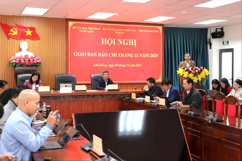 L&acirc;m Đồng: Nhiều vấn đề về kho&aacute;ng sản được đưa ra tại giao ban b&aacute;o ch&iacute; th&aacute;ng 11/2025- Ảnh 2.