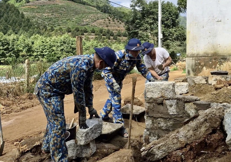 Khởi c&ocirc;ng 47 căn nh&agrave; trong &ldquo;Chiến dịch Quang Trung&rdquo;, tăng tốc hỗ trợ d&acirc;n v&ugrave;ng lũ Kh&aacute;nh H&ograve;a- Ảnh 3.