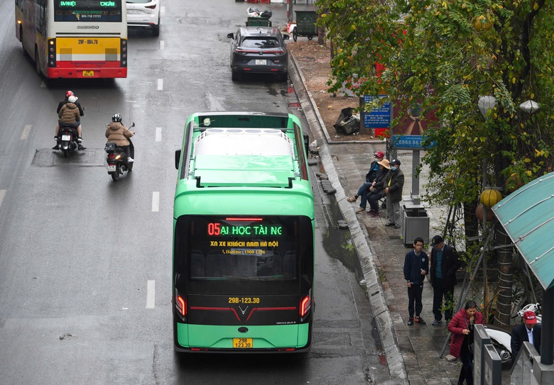 Transerco ch&iacute;nh thức vận h&agrave;nh tuyến bu&yacute;t điện số 05 đi Mai Động- Ảnh 3.