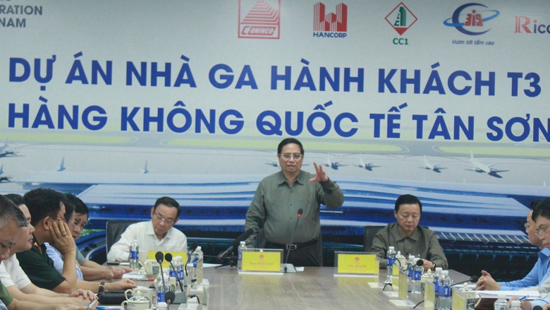 Thủ tướng: Nh&agrave; ga T3 sẽ l&agrave; c&ocirc;ng tr&igrave;nh s&aacute;ng - xanh - sạch - đẹp- Ảnh 3.