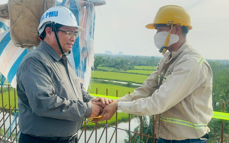 Thủ tướng: Cầu Nhơn Trạch thi c&ocirc;ng tốt, cần tăng tốc về đ&iacute;ch sớm- Ảnh 1.