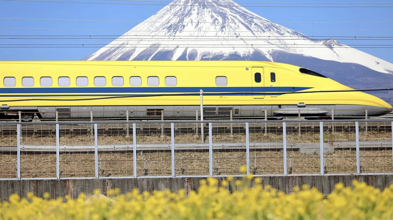 Đo&agrave;n t&agrave;u &ldquo;b&aacute;c sĩ&rdquo;, chuy&ecirc;n chẩn đo&aacute;n lỗi t&agrave;u cao tốc tại Nhật Bản - Ảnh 1.