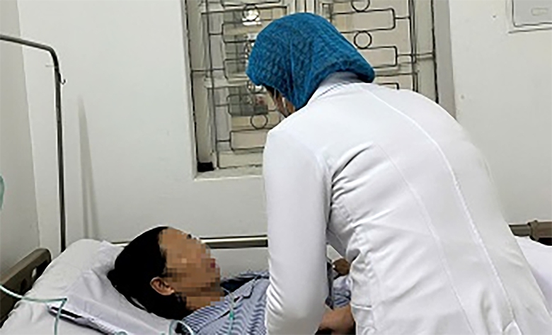 Hai dấu hiệu cần nhập viện ngay khi mắc c&uacute;m A- Ảnh 1.