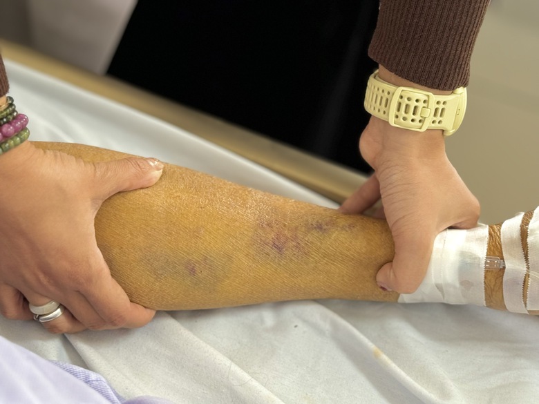 Người đ&agrave;n &ocirc;ng da v&agrave;ng như nghệ, h&ocirc;n m&ecirc; v&igrave; l&yacute; do n&agrave;y- Ảnh 2.