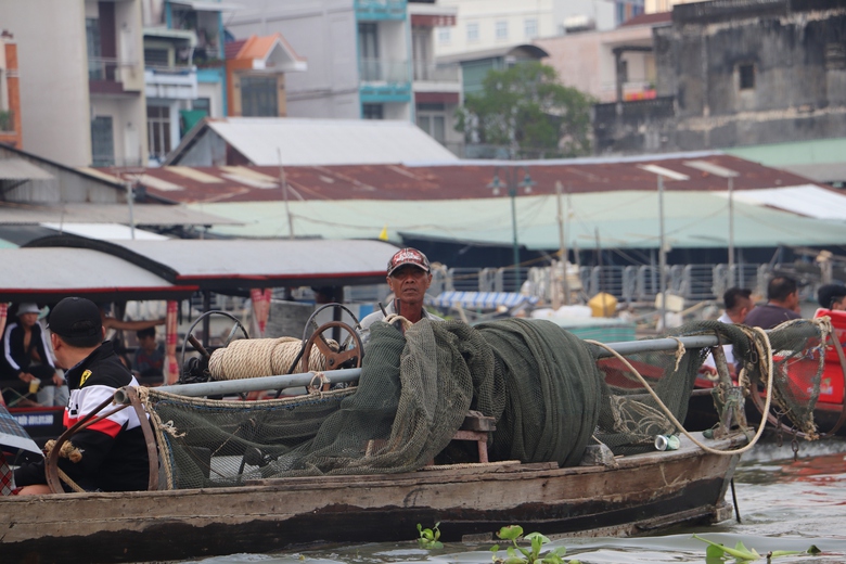 Độc đ&aacute;o lễ hội tống gi&oacute; ở Cần Thơ- Ảnh 5.