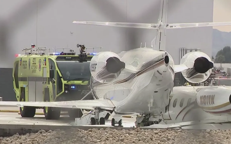 Lại va chạm m&aacute;y bay ở Mỹ, 5 người thương vong