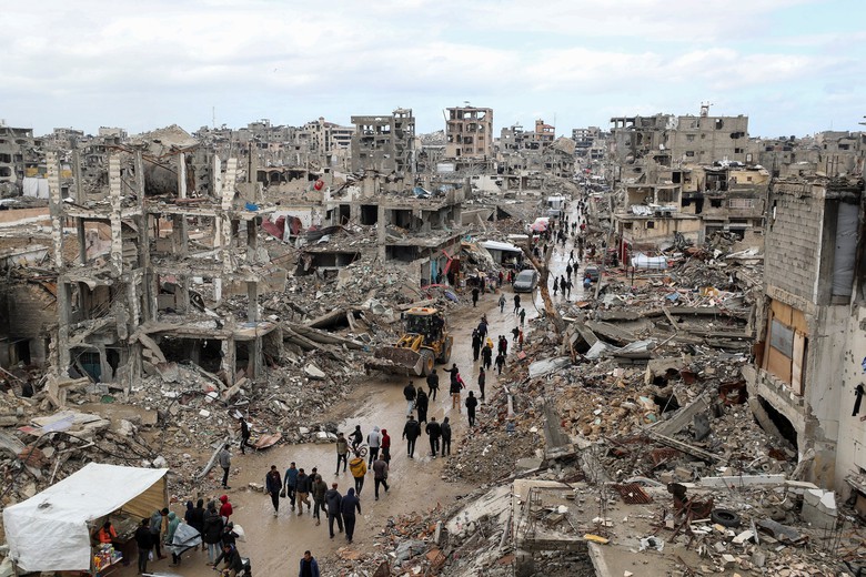 Khung cảnh tan hoang tại Gaza sau 15 th&aacute;ng giao tranh dữ dội- Ảnh 1.
