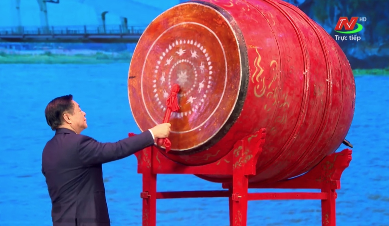 Ng&agrave;y Thơ Việt Nam 2025: Gửi th&ocirc;ng điệp về h&ograve;a b&igrave;nh, c&aacute;i đẹp v&agrave; kh&aacute;t vọng sống- Ảnh 2.