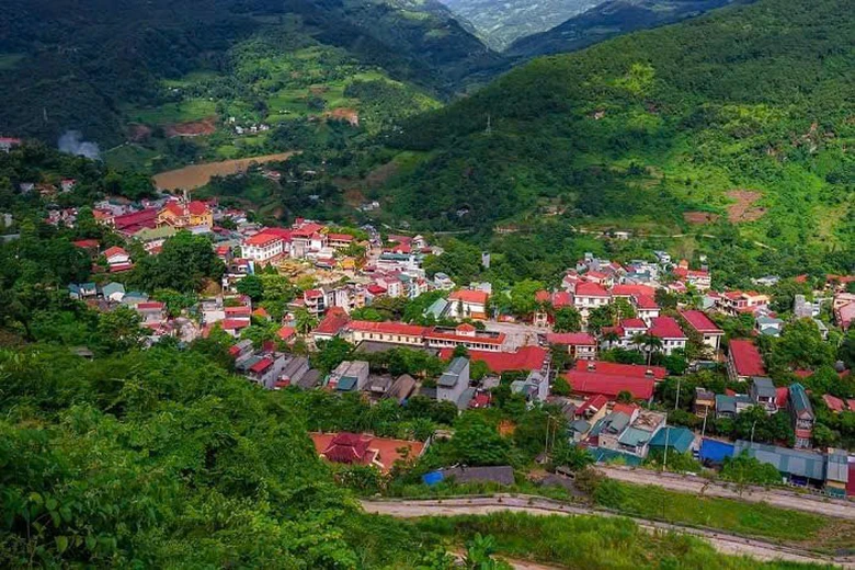 H&agrave; Giang: L&ecirc;n phương &aacute;n di dời một thị trấn do sạt lở- Ảnh 1.