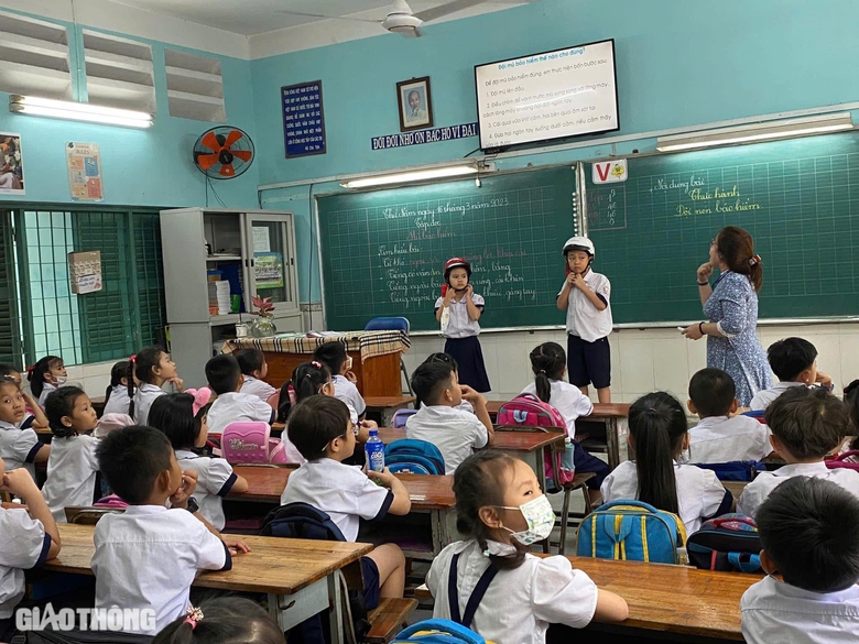 Ch&aacute;nh văn ph&ograve;ng Sở GD&ĐT TP.HCM khẳng định kh&ocirc;ng cấm dạy th&ecirc;m, học th&ecirc;m- Ảnh 2.