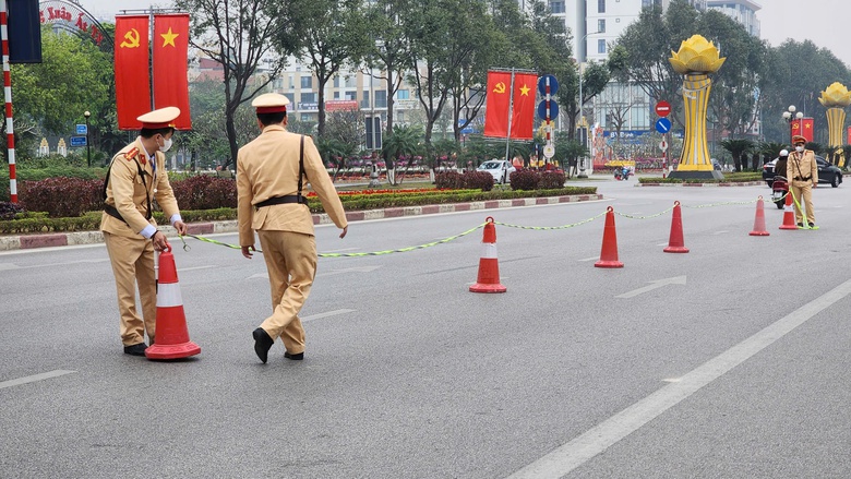Bắc Ninh: Kiểm tra h&agrave;ng trăm t&agrave;i xế, CSGT kh&ocirc;ng ph&aacute;t hiện "ma men"- Ảnh 2.