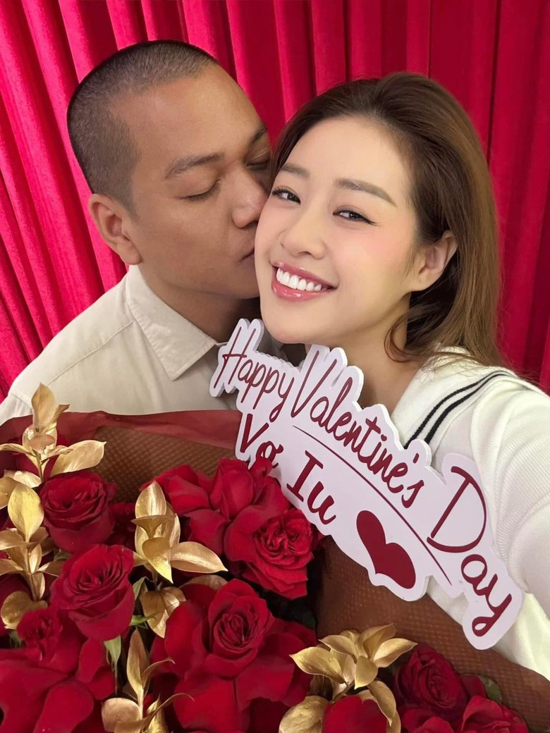 Ngày Valentine của sao Việt: H'Hen Niê đã đăng ký kết hôn, Đăng Khôi tặng vợ xế hộp- Ảnh 9. Ngày Valentine của sao Việt: H'Hen Niê đã đăng ký kết hôn, Đăng Khôi tặng vợ xế hộp- Ảnh 9.