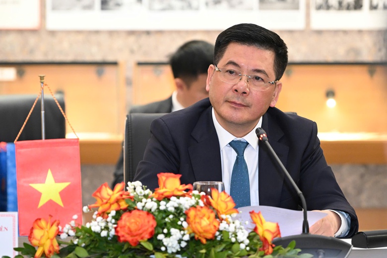 Đại sứ Hoa Kỳ: "Việc &aacute;p thuế trong thời gian qua kh&ocirc;ng nhắm tới Việt Nam"- Ảnh 1.