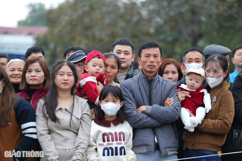 T&acirc;n binh chia tay người th&acirc;n phấn khởi l&ecirc;n đường nhập ngũ- Ảnh 20.