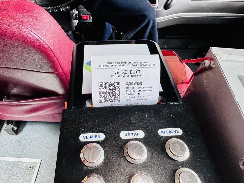 TP.HCM t&iacute;nh phương &aacute;n miễn v&eacute; xe bu&yacute;t: Kh&ocirc;ng thu tiền nhưng vẫn phải qu&eacute;t thẻ- Ảnh 2.