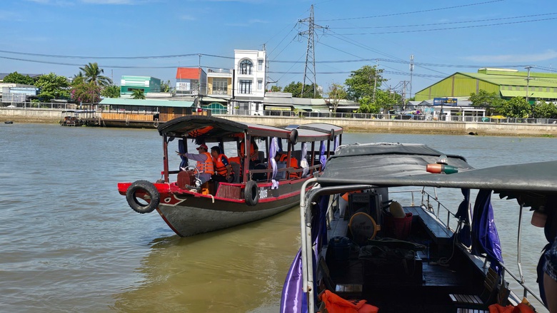 Kiểm tra điểm dừng ch&acirc;n, t&agrave;u du lịch chợ nổi C&aacute;i Răng sau vụ nhiều du kh&aacute;ch rơi s&ocirc;ng- Ảnh 3.