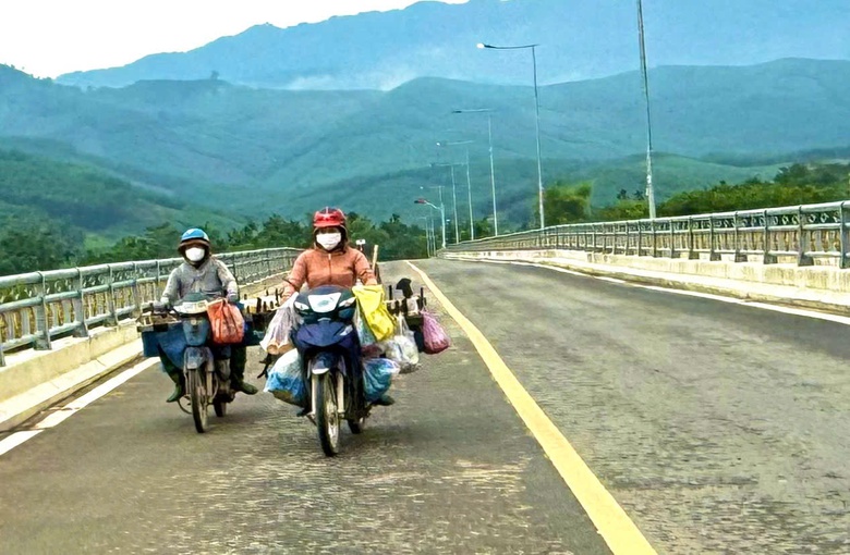 Những c&acirc;y cầu chắp c&aacute;nh cho miền ngược Quảng Ng&atilde;i- Ảnh 1.