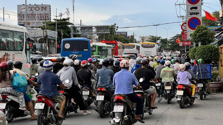 TP.HCM lên kế hoạch xử lý 28 điểm nguy cơ ùn tắc- Ảnh 2.