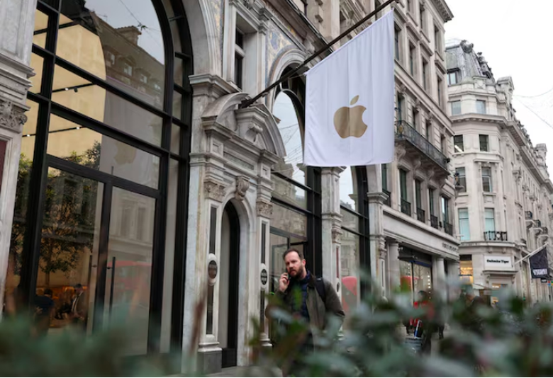 Apple ra mắt iPhone gi&aacute; rẻ nhằm chiếm lĩnh thị trường- Ảnh 1.