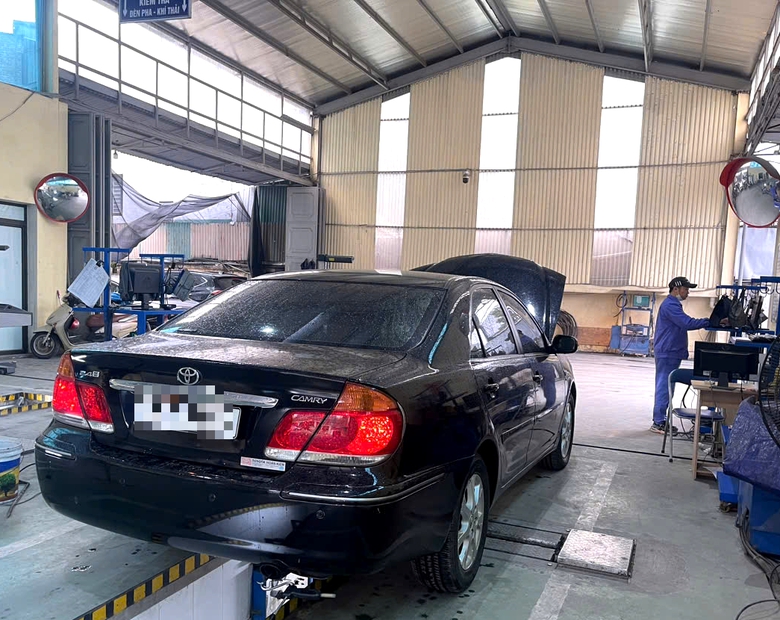 Đ&egrave;n phanh b&ecirc;n s&aacute;ng, b&ecirc;n tối, &ocirc; t&ocirc; c&oacute; được đăng kiểm?- Ảnh 1.