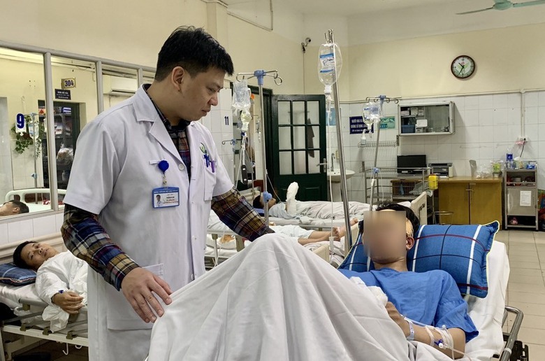 Dập n&aacute;t, cắt cụt ng&oacute;n tay v&igrave; "nghịch dại" ph&aacute;o nổ ng&agrave;y Tết- Ảnh 1.