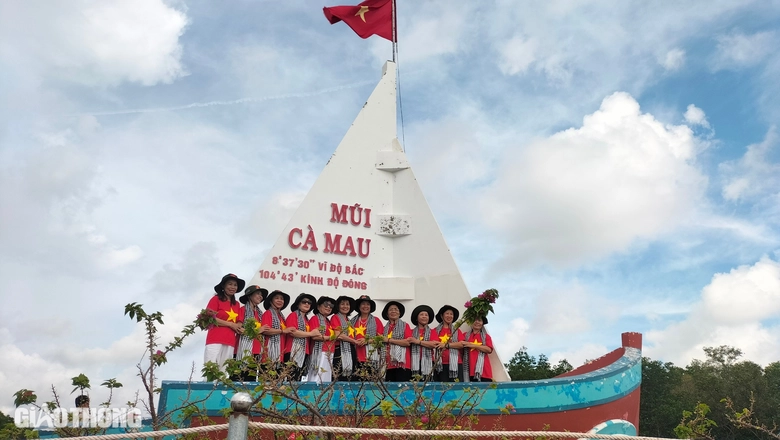 V&igrave; sao lượng kh&aacute;ch du lịch đến C&agrave; Mau dịp Tết năm nay giảm?- Ảnh 1.