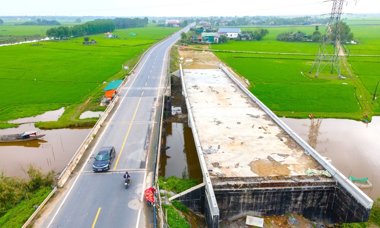 Đ&oacute;ng dự &aacute;n n&acirc;ng cấp mở rộng QL9 ở Quảng Trị- Ảnh 1.