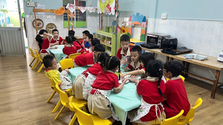 Học sinh từ mầm non đến hết cấp 3 tại TP.HCM được miễn học ph&iacute;- Ảnh 3.