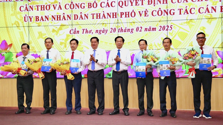 Gi&aacute;m đốc Sở X&acirc;y dựng Cần Thơ sau hợp nhất l&agrave; ai?- Ảnh 1.