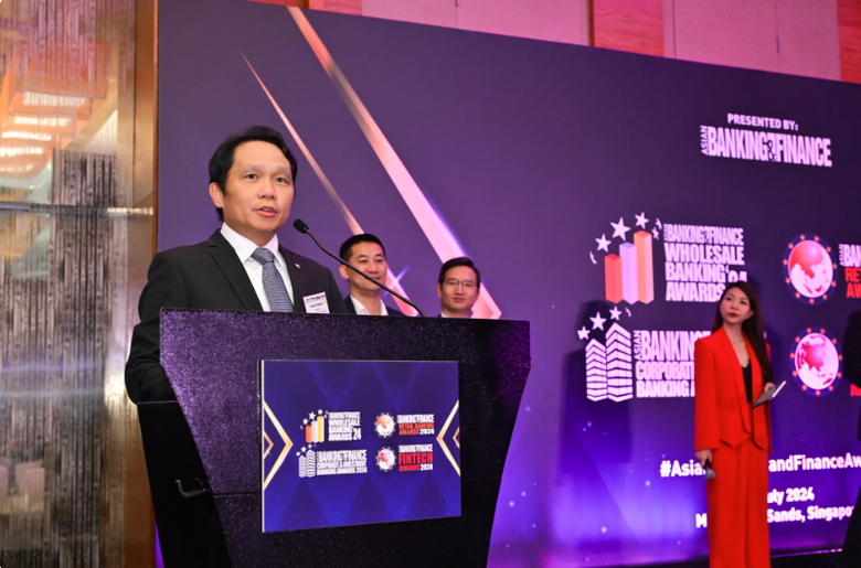 Vietcombank được vinh danh giải thưởng &ldquo;S&aacute;ng kiến quản l&yacute; rủi ro của năm&rdquo;- Ảnh 2.