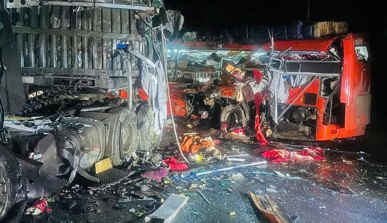 Vụ tai nạn 6 người chết ở Sơn La: Nạn nh&acirc;n kể lại ph&uacute;t tho&aacute;t chết tr&ecirc;n chuyến xe định mệnh- Ảnh 2.