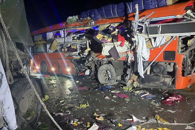 Bộ C&ocirc;ng an chỉ đạo khắc phục hậu quả, điều tra vụ TNGT 6 người chết ở Sơn La- Ảnh 1.