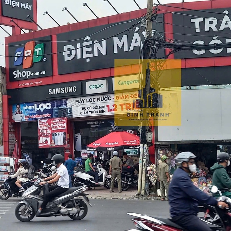 Chân tướng kẻ cướp tài sản cửa hàng FPT ở TP.HCM- Ảnh 2. Chân tướng kẻ cướp tài sản cửa hàng FPT ở TP.HCM- Ảnh 2.