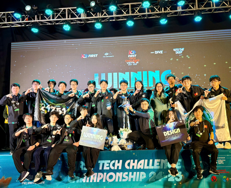 Học sinh trường Ams v&ocirc; địch đấu trường Robotics- Ảnh 3.