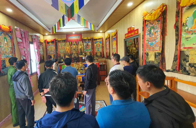 D&ugrave;ng chi&ecirc;u tr&ograve; tu tập đắc đạo, cặp vợ chồng lừa đảo chiếm đoạt gần 100 tỷ đồng- Ảnh 2.