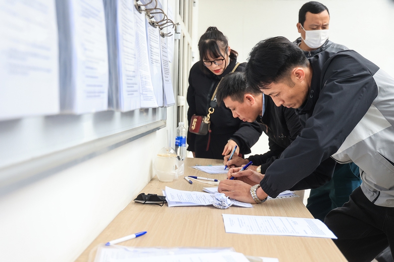 Kh&ocirc;ng gi&aacute;n đoạn cấp đổi bằng l&aacute;i xe- Ảnh 1.