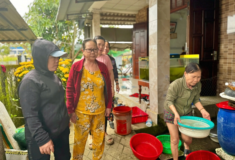 Khu d&acirc;n cư ở TP Quảng Ng&atilde;i gần 50 năm kh&ocirc;ng c&oacute; đường đi- Ảnh 3.