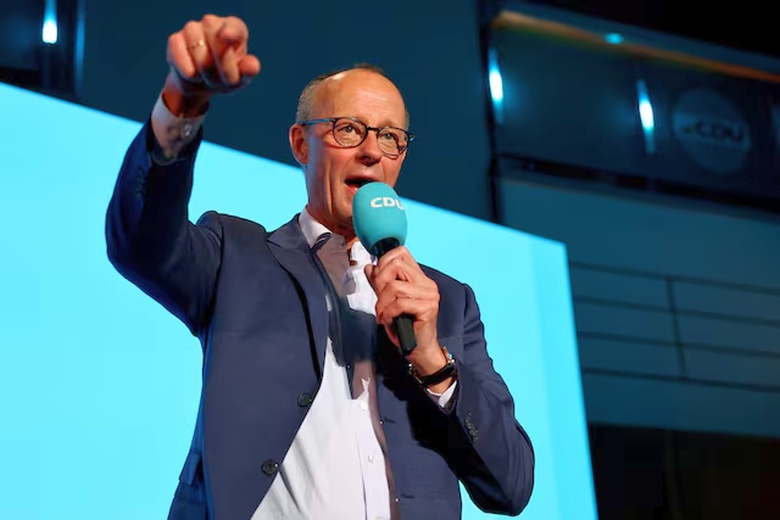 Thủ tướng tương lai của Đức Friedrich Merz lần đầu n&ecirc;u quan điểm về quan hệ với Mỹ, NATO- Ảnh 1.