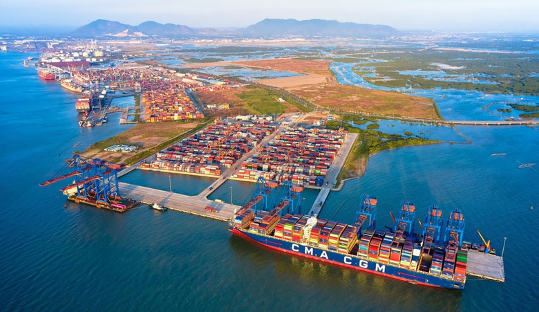 Cảng biển lợi gì khi bắt tay hãng tàu?- Ảnh 1. Cảng biển lợi gì khi bắt tay hãng tàu?- Ảnh 1.