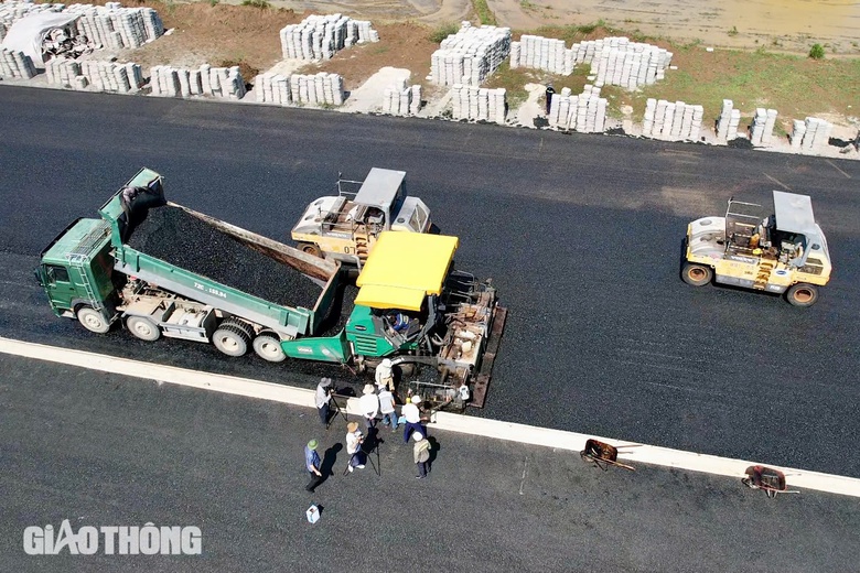 Ba giải ph&aacute;p lớn đẩy nhanh tiến độ đầu tư cao tốc khu vực ph&iacute;a Nam- Ảnh 1.