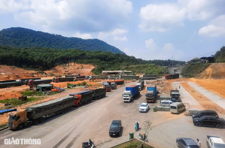 Dự &aacute;n băng tải vận chuyển than xuy&ecirc;n bi&ecirc;n giới ở Quảng Trị đang triển khai thế n&agrave;o?- Ảnh 1.